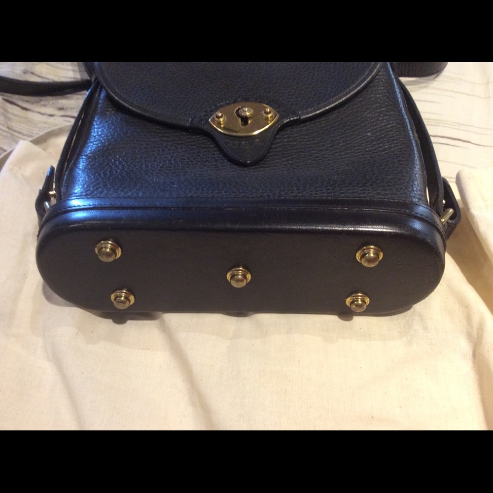 Dooney & Bourke black handbag - Picture 2 of 4